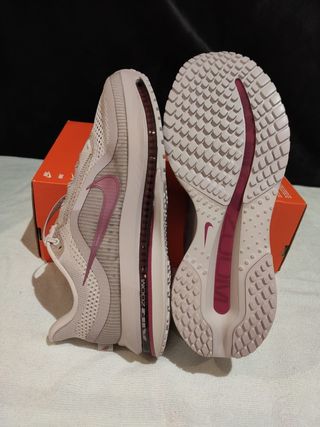 T43 Zapatillas W Nike Pegasus Premium