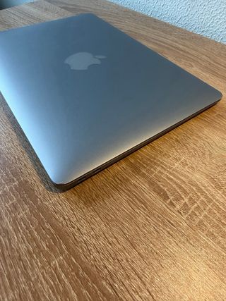 MacBook Air M1 Gris Espacial