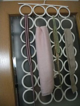 2 Estanterías Ikea, Cesta Ikea, Perchero y otros