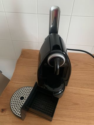 Cafetera Krups Nespresso Negra