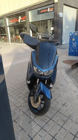 Yamaha NMAX 125 Maxi Scooter Azul