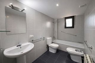 Ático en alquiler en Eixample Nord – La Devesa en Girona