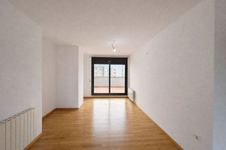 Ático en alquiler en Eixample Nord – La Devesa en Girona