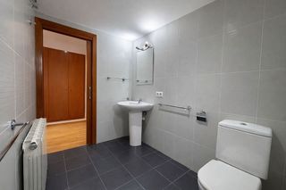 Ático en alquiler en Eixample Nord – La Devesa en Girona