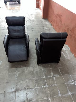 Sillón reclinable de piel negro