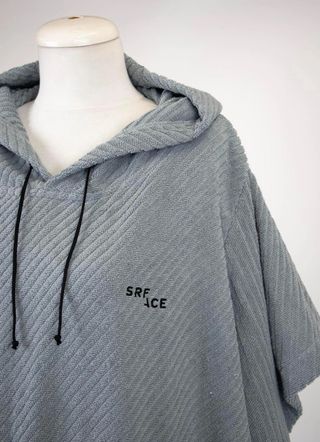 Poncho Surf Srface Novo