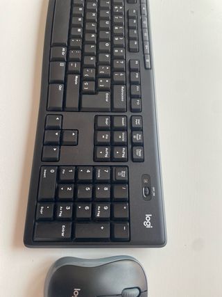 Teclado y Ratón Logitech MK270 Inalámbrico