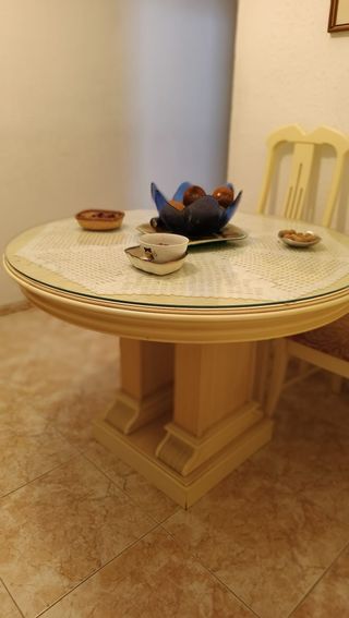 Mesa comedor redonda extensible y 6 sillas