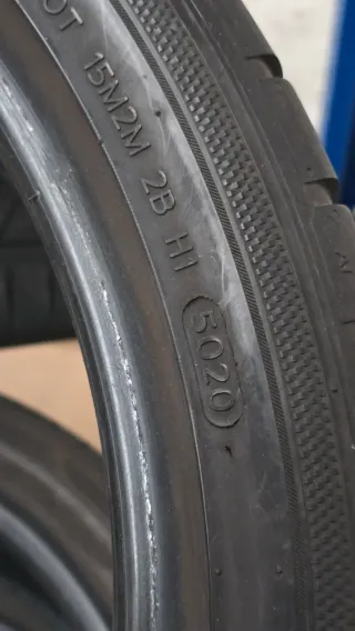 Neumático Hankook 245/40ZR21 100Y