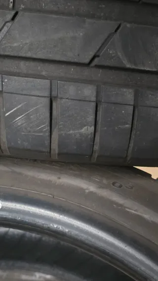 Neumático Hankook 245/40ZR21 100Y