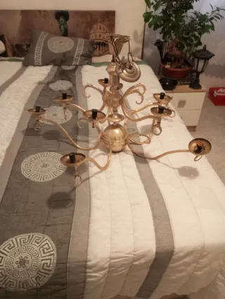 Lámpara de araña vintage dorada