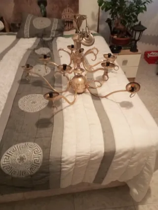 Lámpara de araña vintage dorada