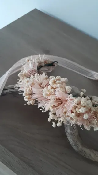 Corona Comunión de Flores preservadas