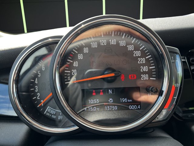 MINI MINI Cooper 100 kW (136 CV)