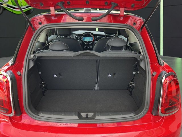 MINI MINI Cooper 100 kW (136 CV)