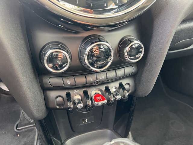 MINI MINI Cooper 100 kW (136 CV)