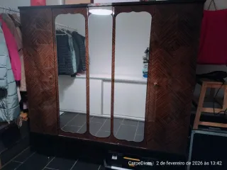 Guarda-roupa Vintage Anos 50 Madeira e Vidro