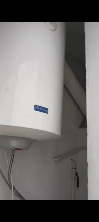 Calentador de agua eléctrico grande