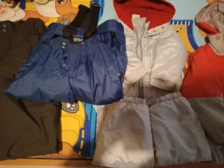 Regalo ropa de nieve infantil