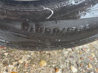 Neumáticos Mercedes con tapacubos