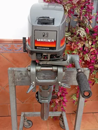 Fueraborda Mariner 20