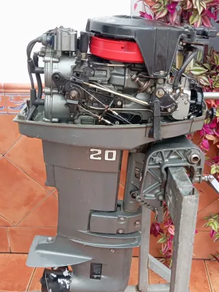 Fueraborda Mariner 20