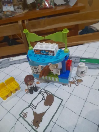 LEGO Duplo Treno con accessori