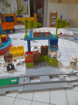 LEGO Duplo Treno con accessori
