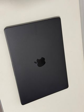 MacBook Pro 14 M4 16GB Gris Espacial