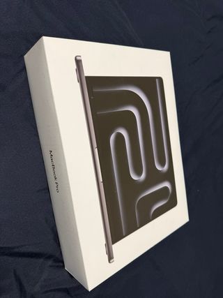 MacBook Pro 14 M4 16GB Gris Espacial