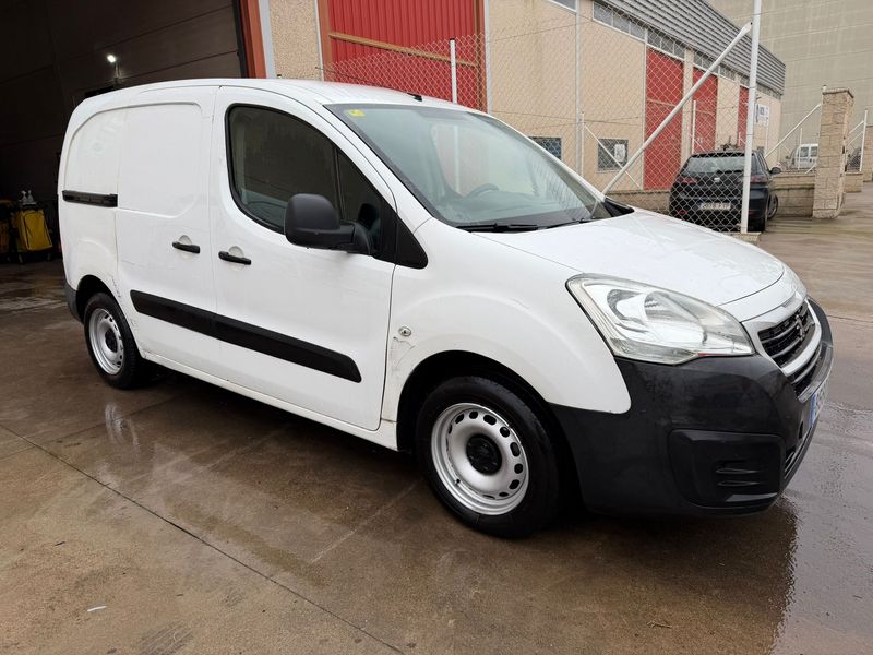 Citroën Berlingo 2018, foto 3