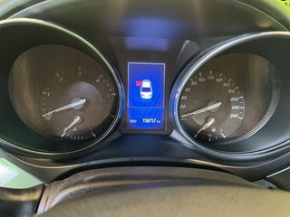 Toyota Avensis 150D Business Advance 105 kW (143 CV)