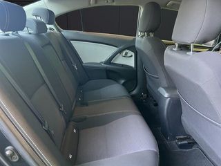 Toyota Avensis 150D Business Advance 105 kW (143 CV)