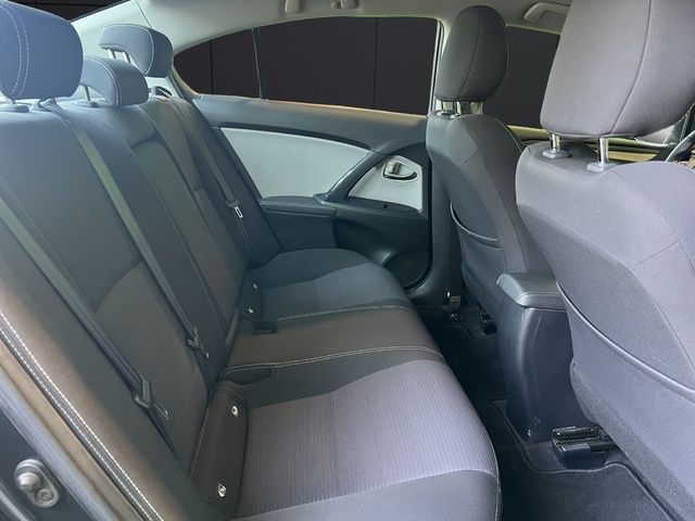 Toyota Avensis 150D Business Advance 105 kW (143 CV)
