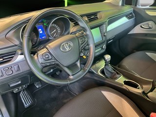 Toyota Avensis 150D Business Advance 105 kW (143 CV)