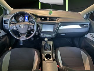 Toyota Avensis 150D Business Advance 105 kW (143 CV)