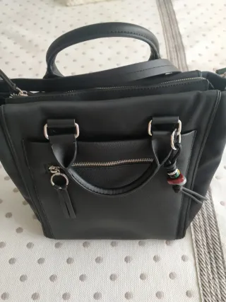 Bolso convertible en mochila negro