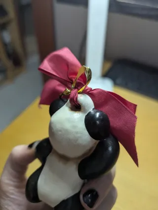 THUN Panda con fiocco rosso – originale, perfetto