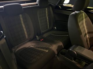 Volkswagen Beetle Cabrio Design 2.0 TDI BMT 81 kW (110 CV)