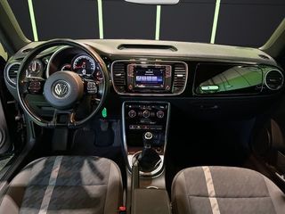 Volkswagen Beetle Cabrio Design 2.0 TDI BMT 81 kW (110 CV)