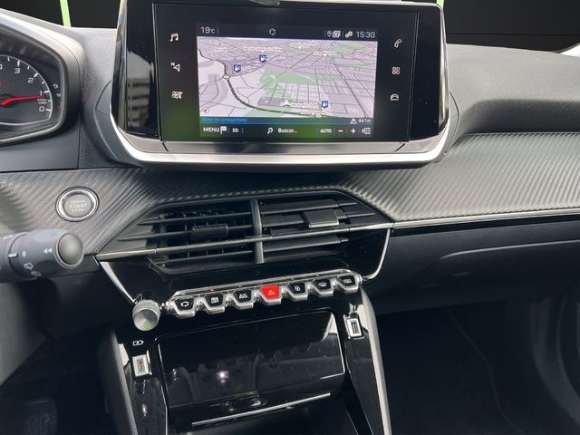 Peugeot 2008 PureTech 130 S&S Allure Pack EAT8 96 kW (130 CV)