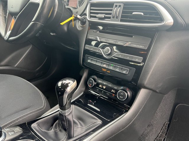 Infiniti Q30 1.5D 80 kW (109 CV)