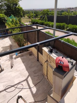Fabricación y colocación de pergolas