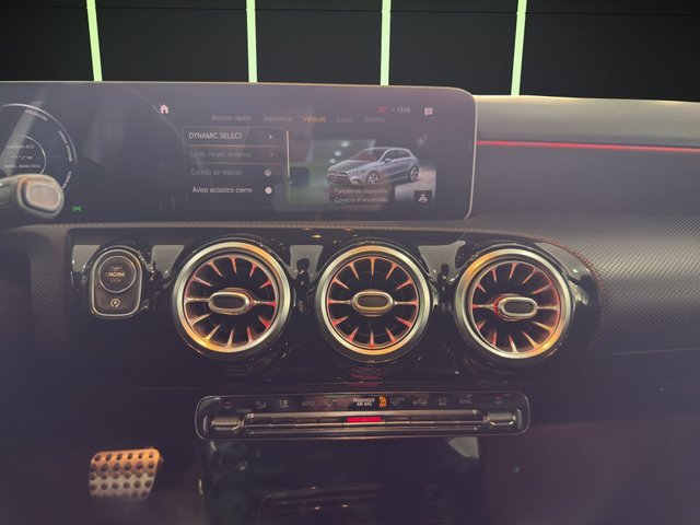 Mercedes-Benz Clase A 200 120 kW (163 CV)