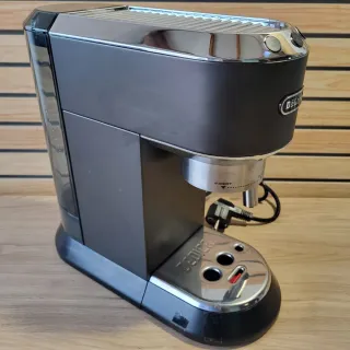 Cafetera Dedica EC685.BK De'Longhi