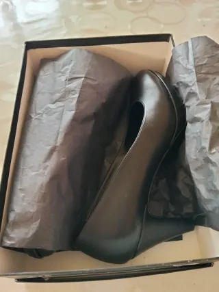 Scarpe FABILA nere come nuove