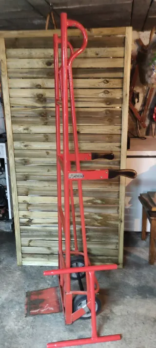 Carretilla de frutero roja