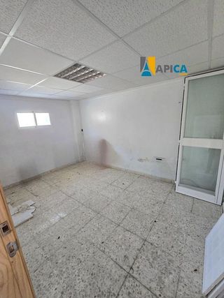 Local comercial en venta en La Línea de la Concepción ciudad en Línea de la Concepción (La)