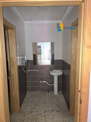 Local comercial en venta en La Línea de la Concepción ciudad en Línea de la Concepción (La)