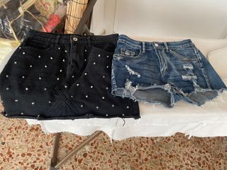 Falda negra tachuelas y shorts vaqueros